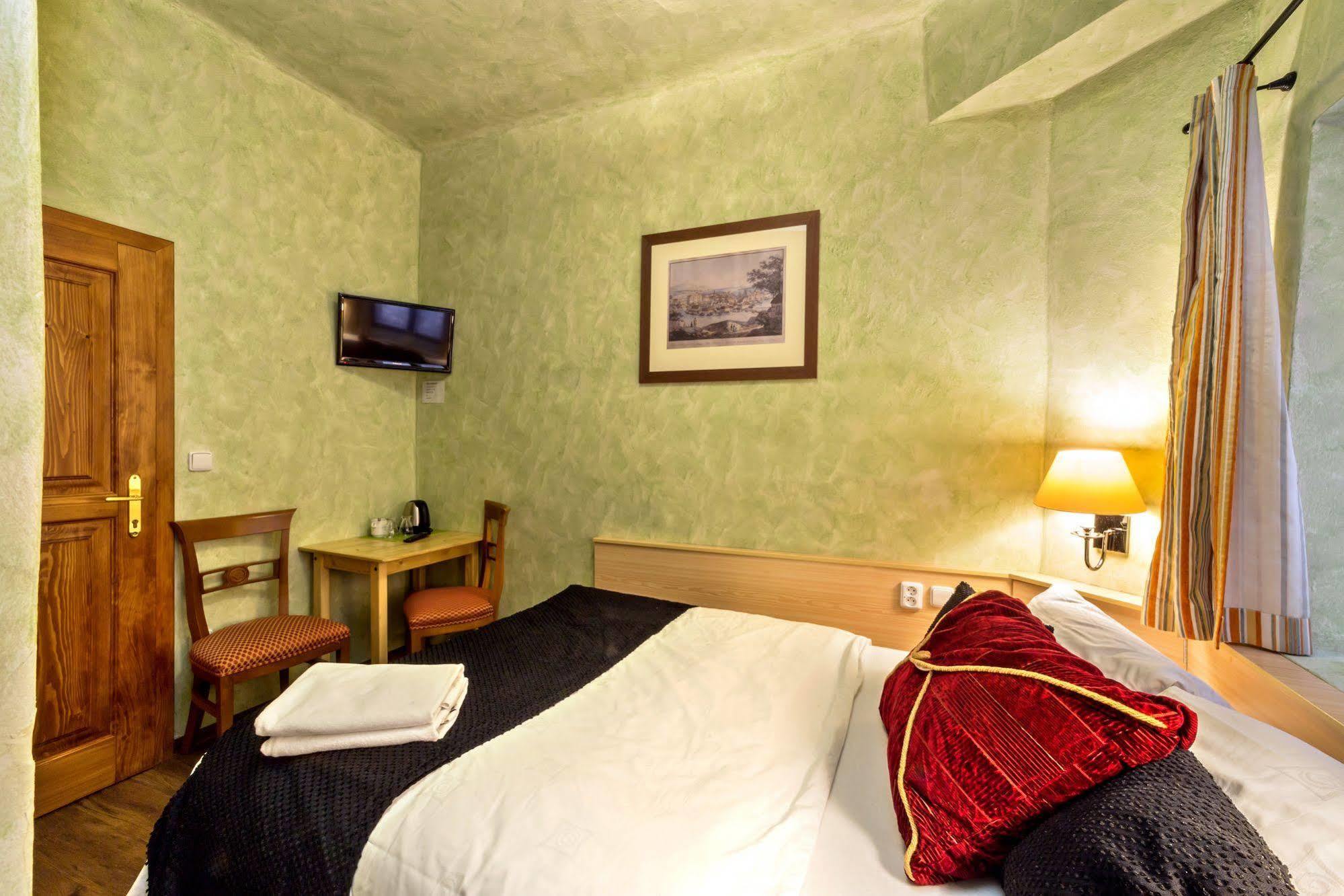 Pension U Hada Cesky Krumlov Exterior photo