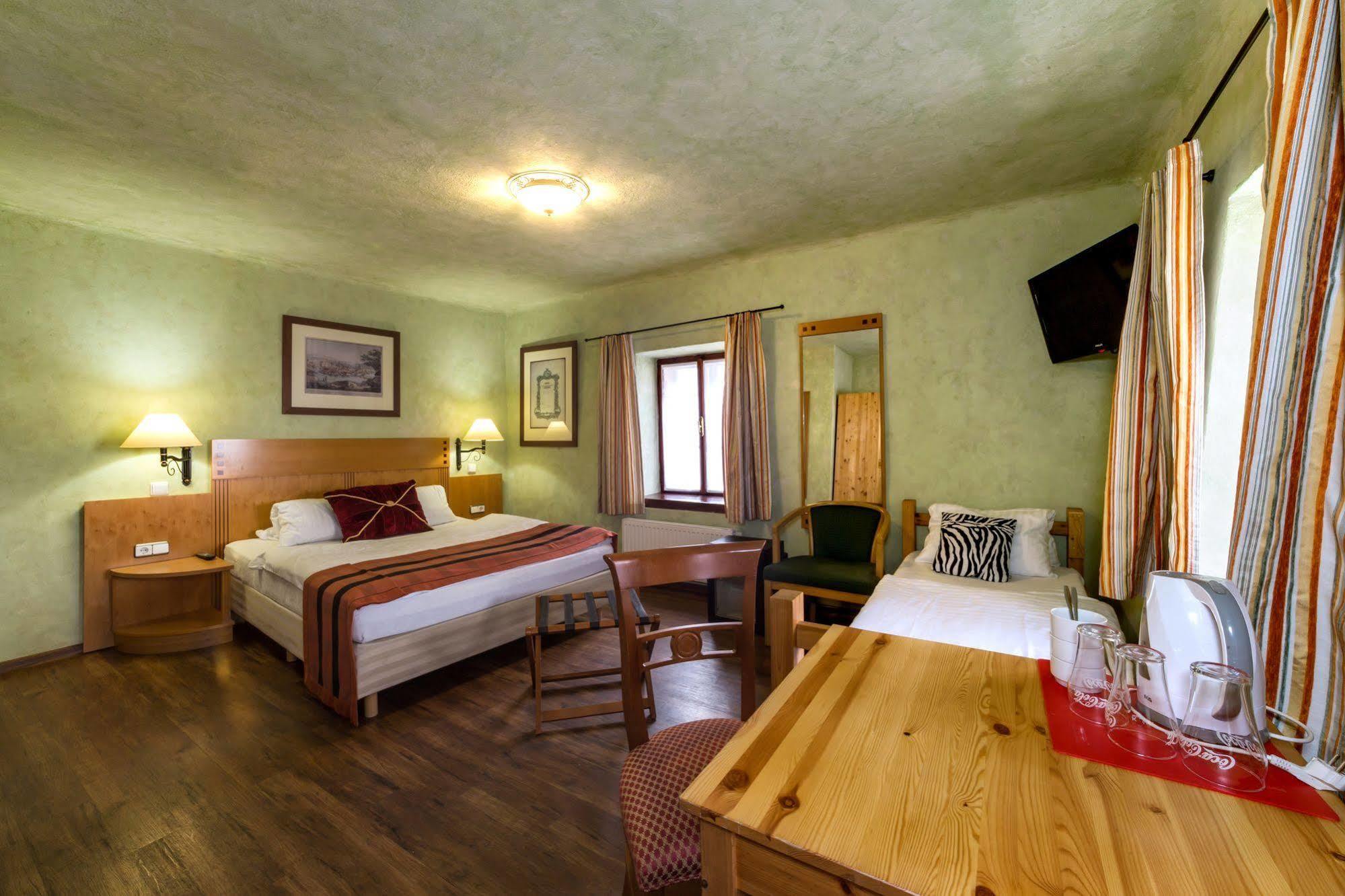 Pension U Hada Cesky Krumlov Exterior photo